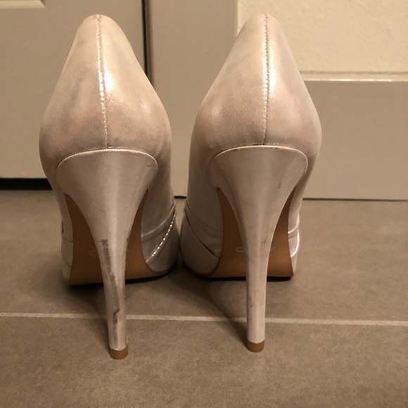 ALDO- peep toe heels in pearl white - Picture 6 of 8